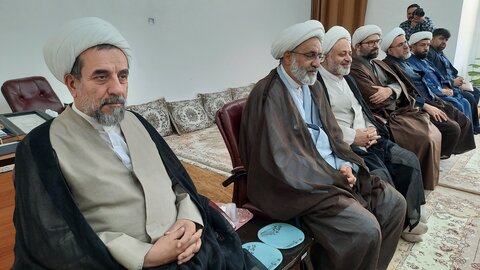 تصاویر/ دیدار جانشین مرکز مدیریت حوزه علمیه اصفهان با امام جمعه شهرکرد