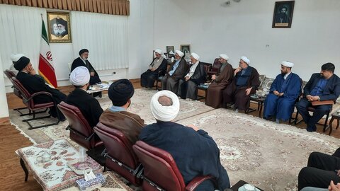 تصاویر/ دیدار جانشین مرکز مدیریت حوزه علمیه اصفهان با امام جمعه شهرکرد