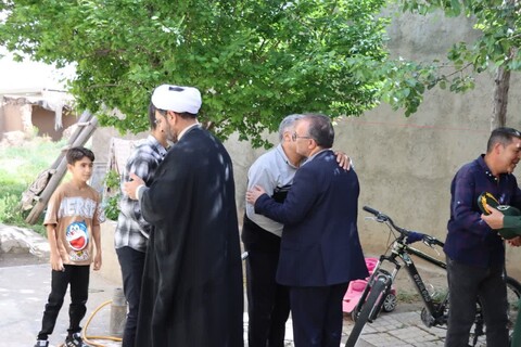 تصاویر/ عیادت امام جمعه ابهر از مادر شهید والامقام اکبر افشاری