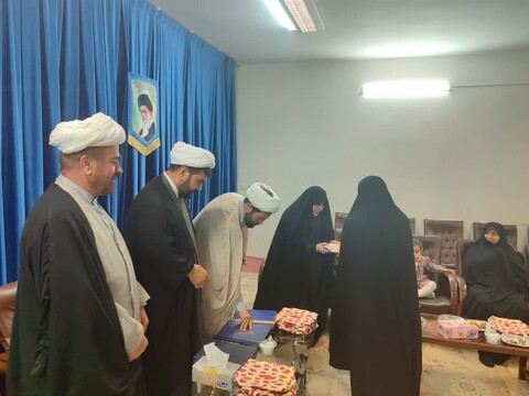 تصاویر/ مراسم تجلیل از اساتید حوزه علمیه فاطمیه خواهران ابهر
