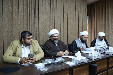 تصاویر/ نشست بررسی الزامات رسانه‌ای حوزه‌ی علمیه پیشرو