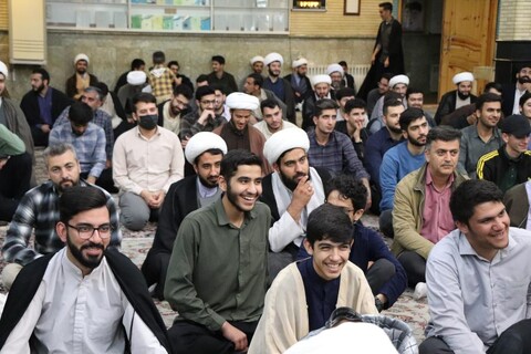 تصاویر/ جلسه سخنرانی  سعید عزیزی در حوزه علمیه بناب