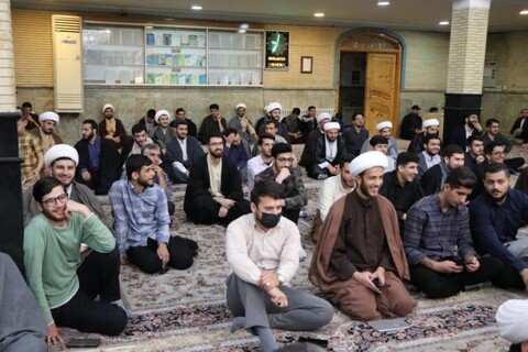 تصاویر/ جلسه سخنرانی  سعید عزیزی در حوزه علمیه بناب