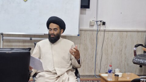 تصاویر/برگزاری دوره دانش‌افزایی اساتید راهنمای پایان‌نامه‌های سطح سه حوزه علمیه خوزستان