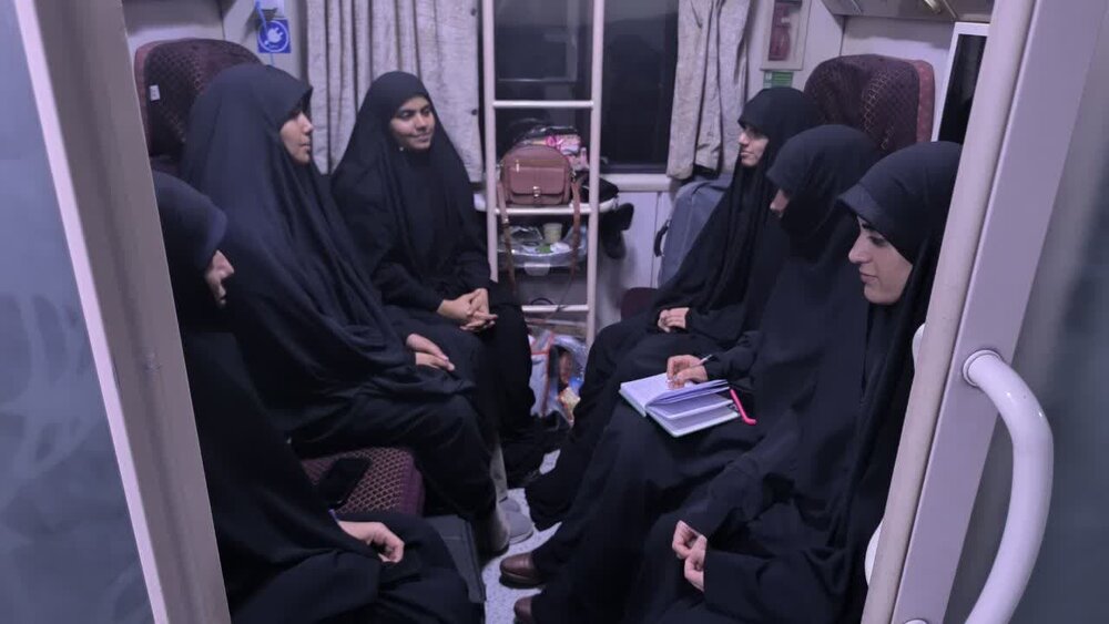 ۸۰ نفر از طلاب خواهر هرمزگانی به اردوی «از قم تا قلم» اعزام شدند