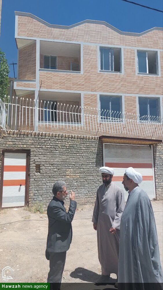 بازدید جانشین مدیر حوزه علمیه اصفهان از خانه اساتید مدرسه علمیه سمیرم + عکس