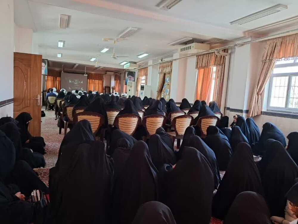 مراسم بزرگداشت خیّر نیکاندیش مدارس علمیه میبد برگزار شد+ تصاویر