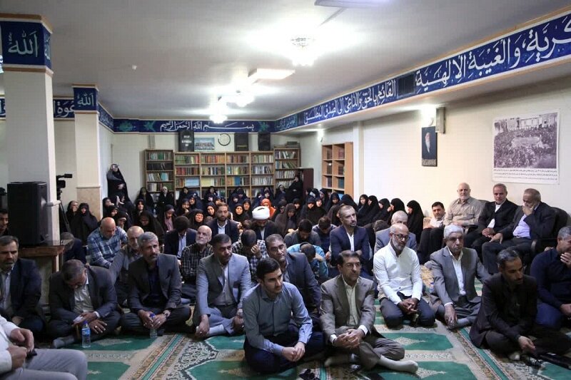 احیای نهضت جلسات قرآنی در کرمانشاه ضروری است+عکس