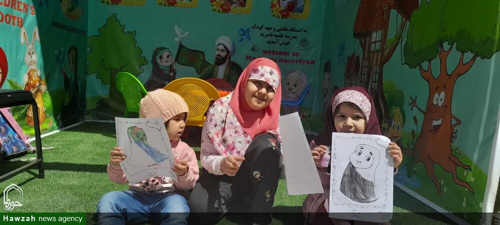 اجرای سه برنامه متنوع ویژه گردشگران خارجی در مدرسه ناصریه+ تصاویر