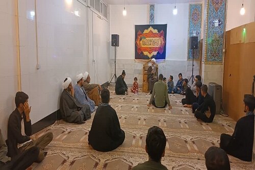 تجلیل از اساتید و طلاب پژوهشگر مدرسه علمیه حضرت ولی عصر (عج) کنگاور+عکس