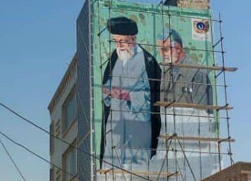 اجرای دیوارنگاره با موضوع شهادت و ولایت در گناوه