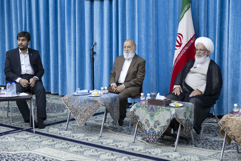 دیدار روسای شورای اسلامی کلان شهرها و شهرهای مرکز استان کشور با نماینده ولی فقیه در استان یزد