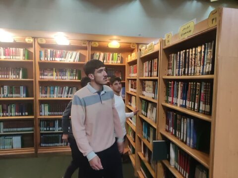 تصاویر/ اردوی زیارتی طلاب تکاب به مشهد مقدس