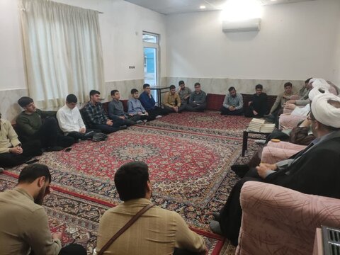 تصاویر/ اردوی زیارتی طلاب تکاب به مشهد مقدس