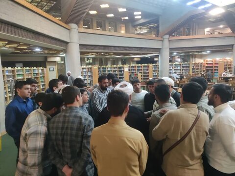 تصاویر/ اردوی زیارتی طلاب تکاب به مشهد مقدس