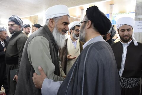 تصاویر/ آیین عمامه گذاری سنتی طلاب اهل سنت حجره امام شافعی روستا بند ارومیه