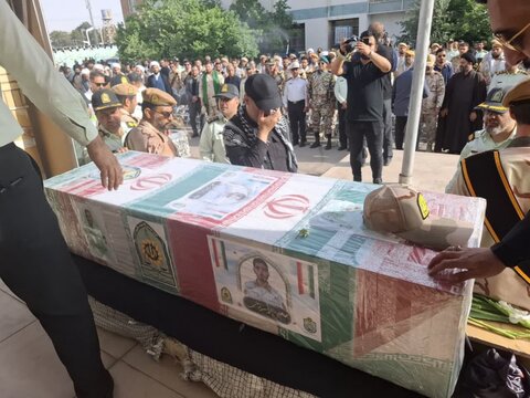 تصاویر/ تشییع پیکرشهید محمد حسن نائینی در کاشان