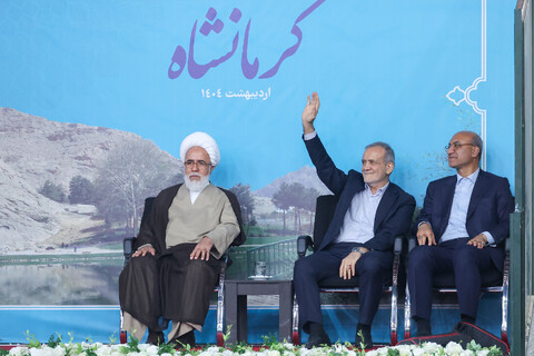 تصاویر/ دیدار عمومی رئیس جمهور با مردم کرمانشاه