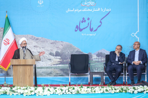 تصاویر/ دیدار عمومی رئیس جمهور با مردم کرمانشاه