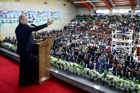 تصاویر/ دیدار عمومی رئیس جمهور با مردم کرمانشاه