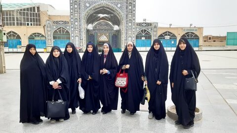 تصاویر/حضور اعضای کانون هلال احمر مدارس علمیه شهرستان ساوه در