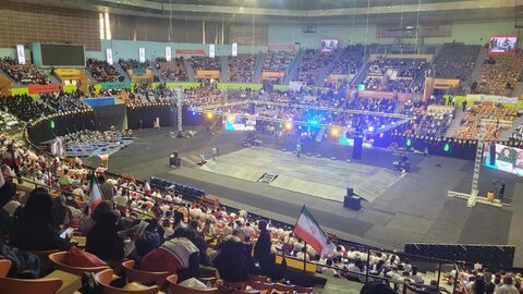 تصاویر/حضور اعضای کانون هلال احمر مدارس علمیه شهرستان ساوه در