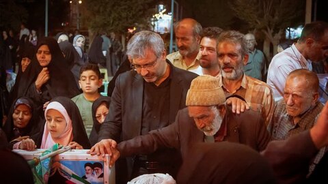 تصاویر/گرامی‌داشت سالگرد تدفین اولین شهید گمنام آران و بیدگل