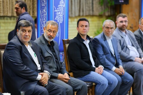 تصاویر | نشست بررسی تجهیز زائرسرای آیت‌الله شهید آل‌هاشم در مشهد