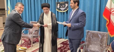 آیین اهدای احکام اعضای ستاد اقامه نماز جمعه شهرستان بناب