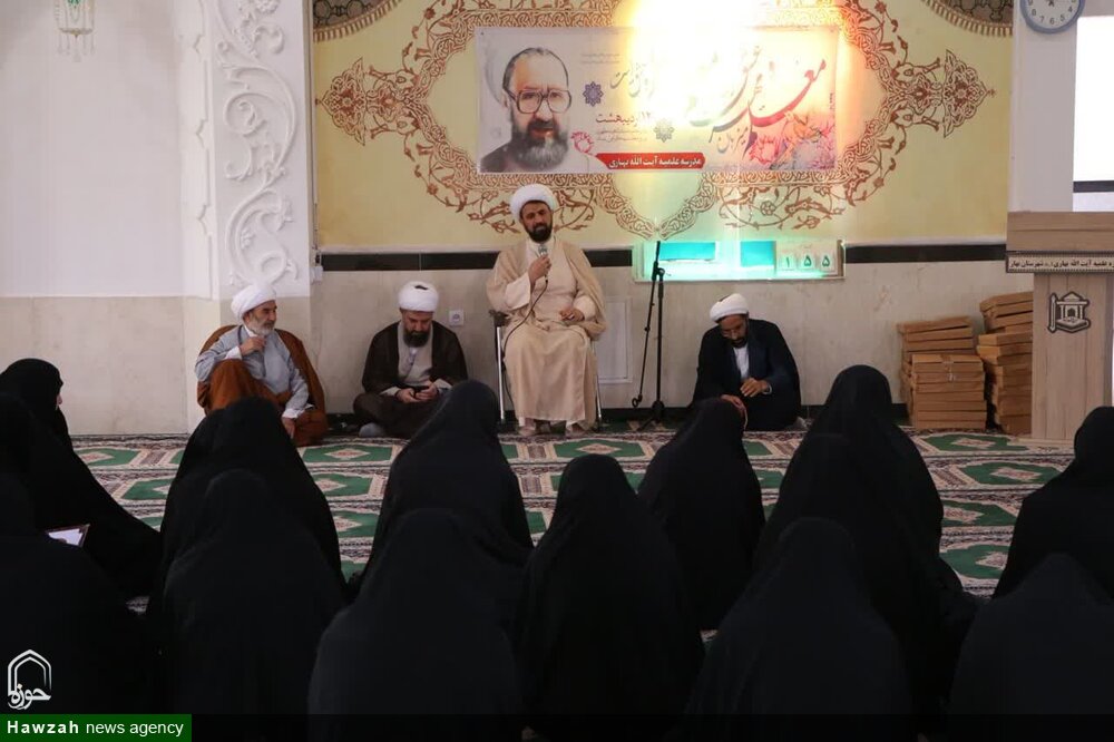 تقدیر از اساتید شهرستان بهار