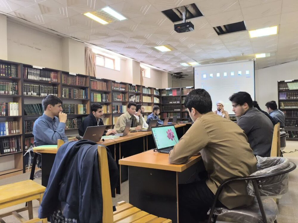 کلاس پژوهش فناورانه برای طلاب اردبیل
