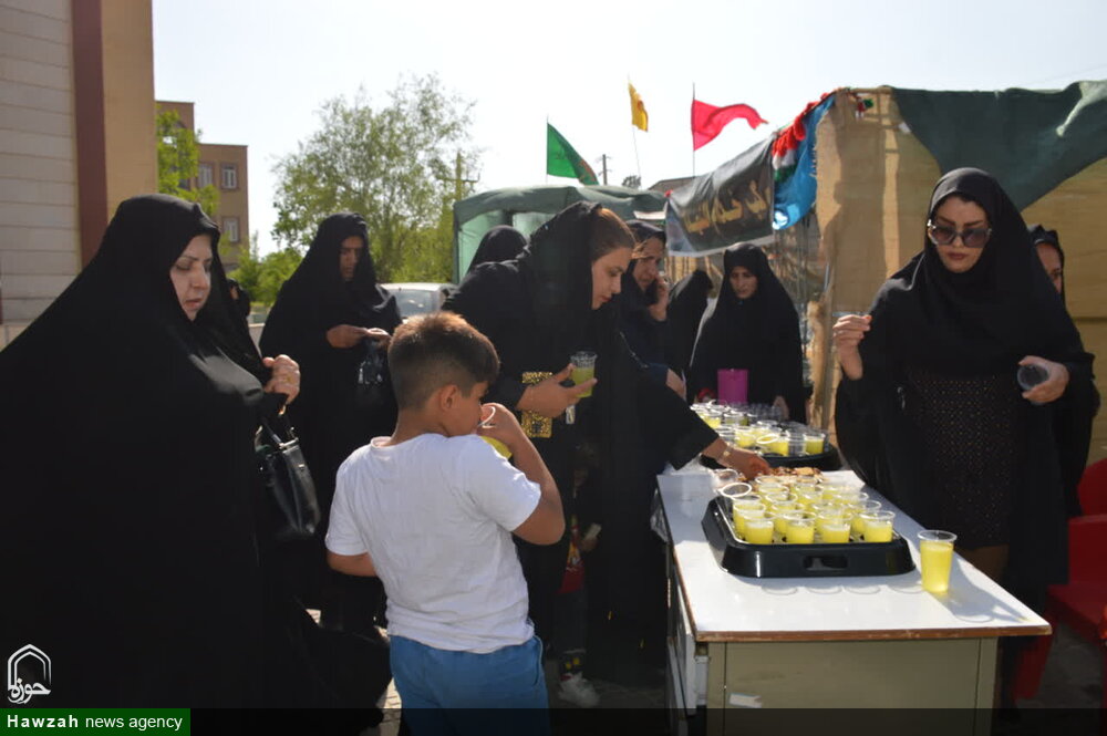 تجمع بانوان یاسوجی در حسینیه ثارالله/ تجلیل از الگوی خدمت و اخلاص در یاسوج