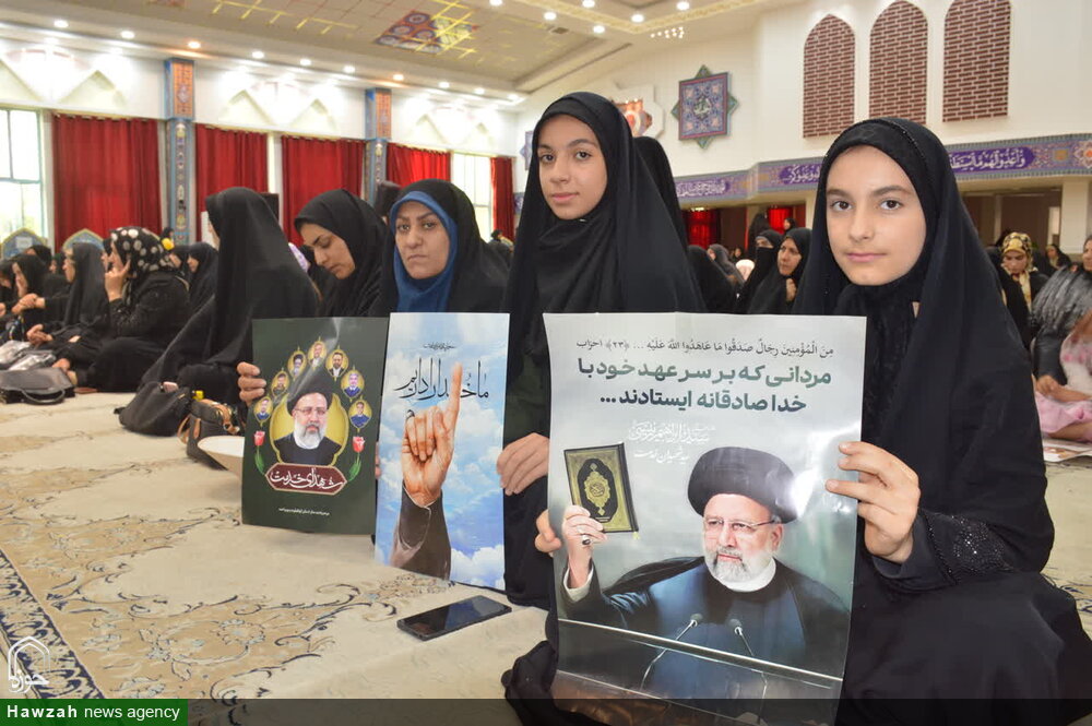 تجمع بانوان یاسوجی در حسینیه ثارالله/ تجلیل از الگوی خدمت و اخلاص در یاسوج