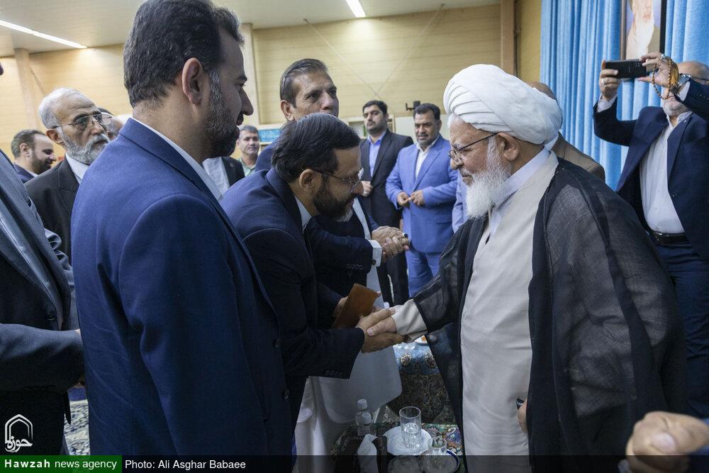 تصاویر/ دیدار روسای شورای اسلامی کلان شهرها و شهرهای مرکز استان کشور با نماینده ولی فقیه در استان یزد