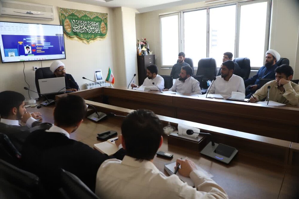 برگزاری دوره تخصصی «منظومه فکری رهبری» برای طلاب حوزه علمیه استان البرز