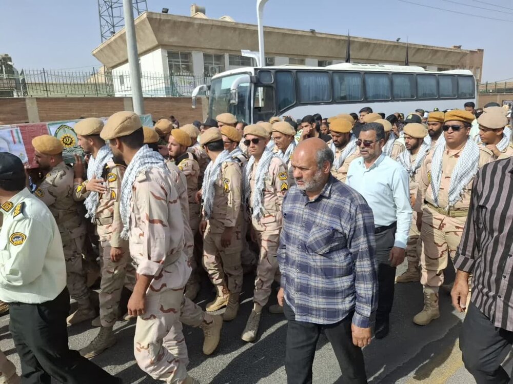 مراسم تشییع و تدفین شهید محمدحسن نائینی در کاشان برگزار شد