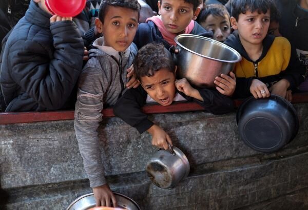 ग़ज़्ज़ा में मानवता को झकझोर देने वाला अकाल; हजारों बच्चे भुखमरी के कगार पर, अंतरराष्ट्रीय समुदाय खामोश