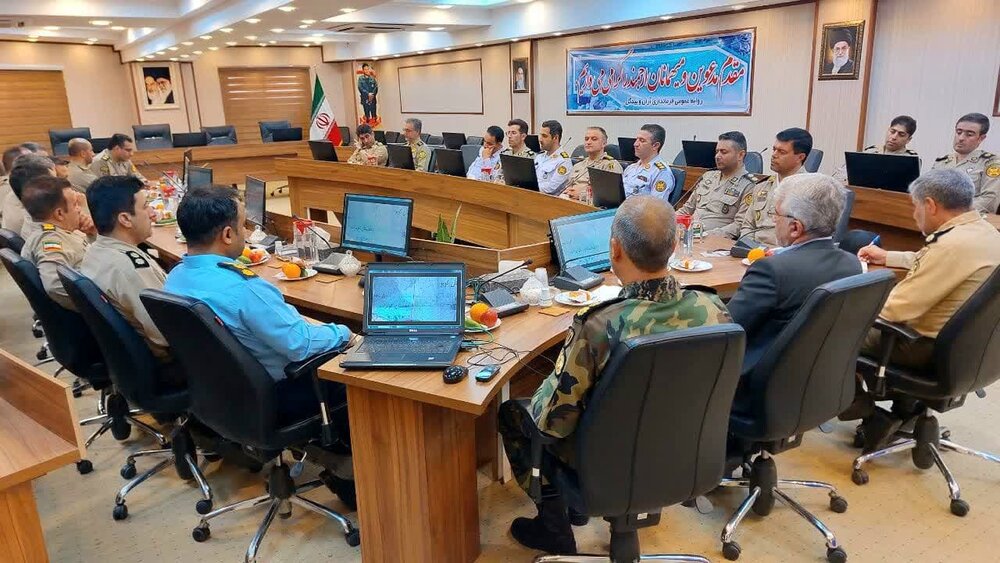 دیدار دانشجویان دانشگاه فرماندهی و ستاد ارتش با فرماندار آران و بیدگل+عکس