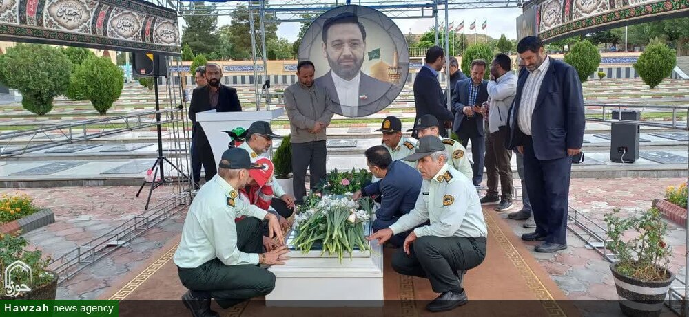 تصاویر/ مراسم گرامیداشت سالگرد شهادت شهدای خدمت در گلشن زهرا مراغه