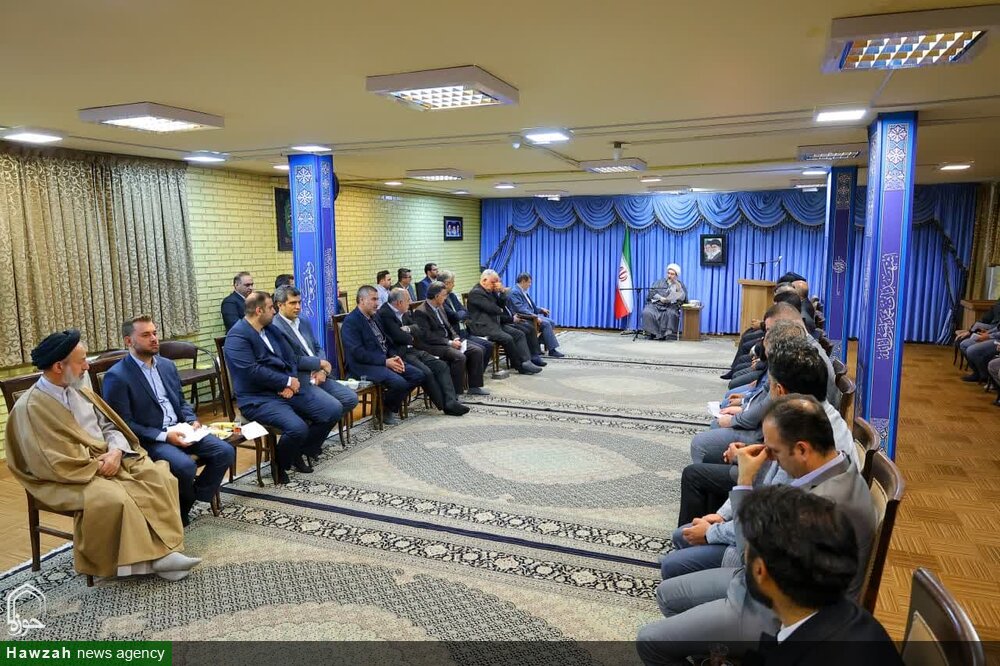 تصاویر/ نشست بررسی تجهیز زائرسرای آیت‌الله شهید آل‌هاشم در مشهد