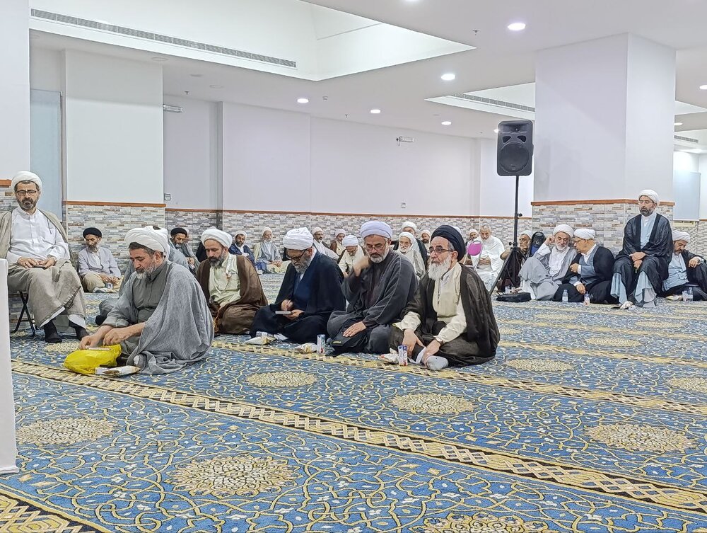 جلسه خادمان فرهنگی در مکه مکرمه