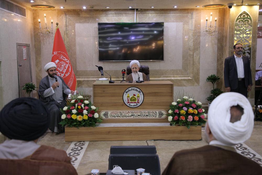 آية الله العظمى جوادي الآملي: علينا أن نسعى لنكون ورثة حقيقيين للأنبياء في العلم والهداية