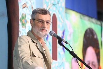 شهید رئیسی عاشق مردم و سرباز ولایت بود