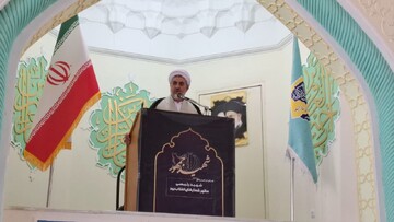 شهید رئیسی تمام‌ وجود خود را در راه اسلام فدا کرد