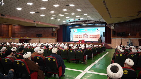 تصاویر/همایش نظام روحانیت و سیاست های صیانتی بر برگزار شد