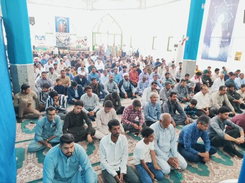 تصاویر/ اقامه نماز جمعه ریگان