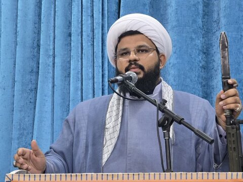 تصاویر/ اقامه نماز جمعه ریگان