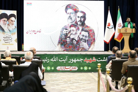 تصاویر/ نخستین سالروز عروج آسمانی رئیس‌جمهور مردمی