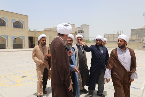 تصاویر/ بازدید معاون منابع انسانی و پشتیبانی حوزه‌های علمیه از مدرسه علمیه مولود کعبه جاسک