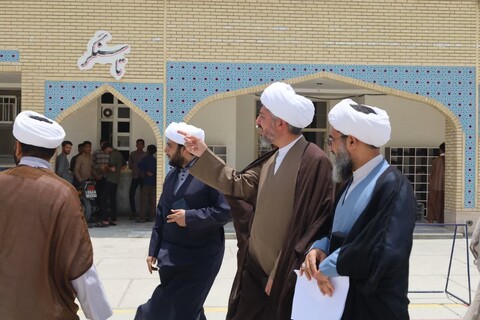 تصاویر/ بازدید معاون منابع انسانی و پشتیبانی حوزه‌های علمیه از مدرسه علمیه مولود کعبه جاسک
